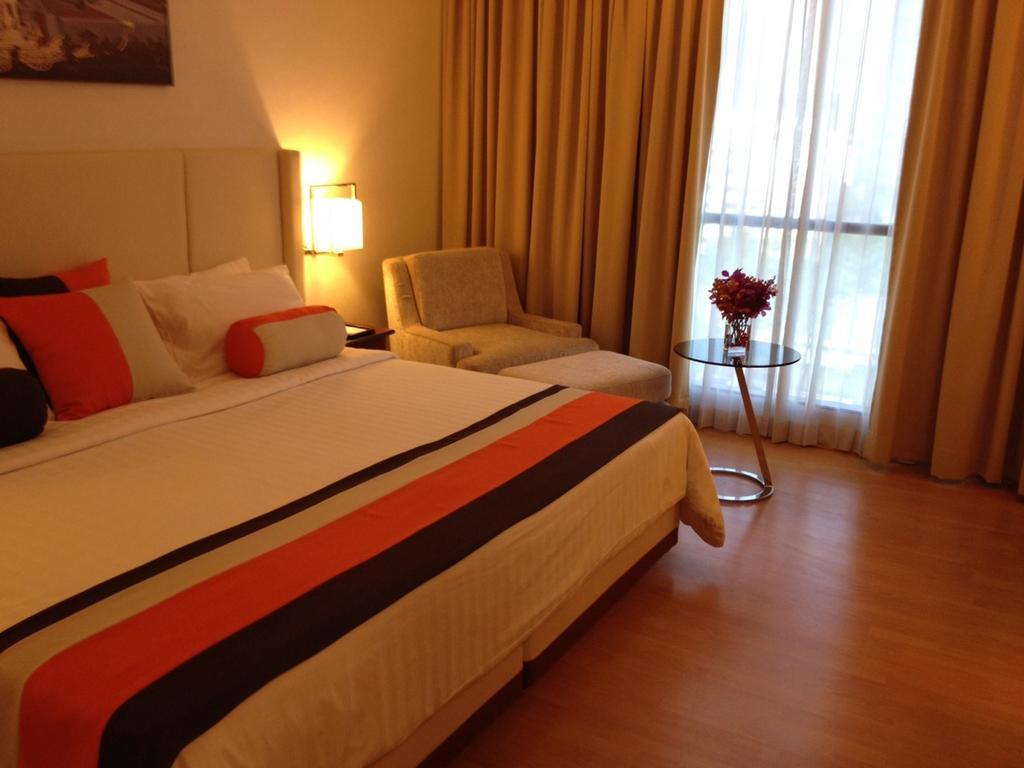 The Four Wings Hotel Bangkok Extérieur photo