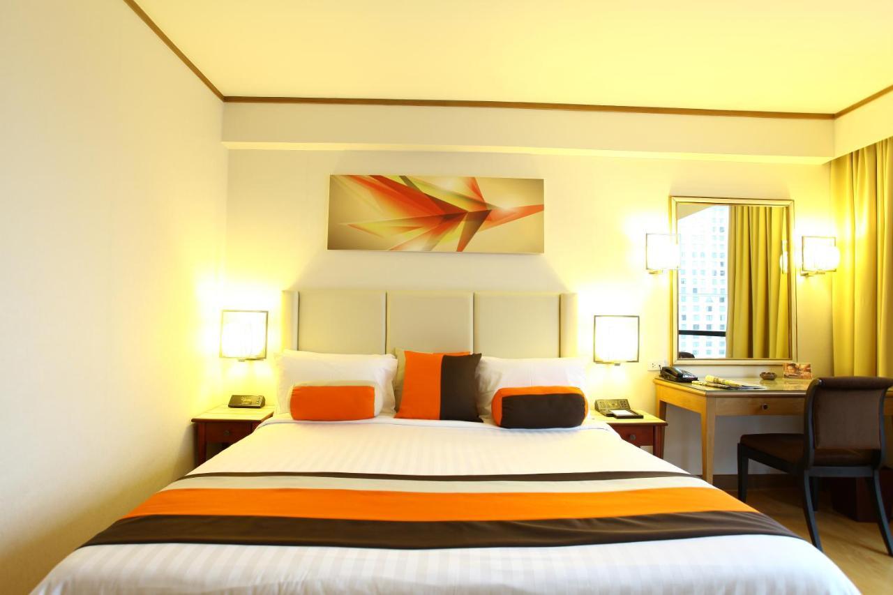 The Four Wings Hotel Bangkok Extérieur photo