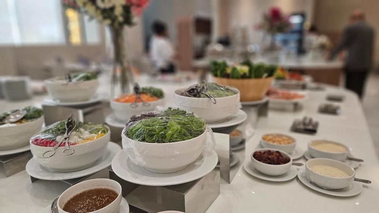 The Four Wings Hotel Bangkok Extérieur photo